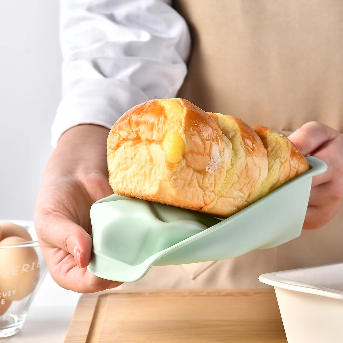 Moule à cake silicone vert – Format compact, souple et résistant