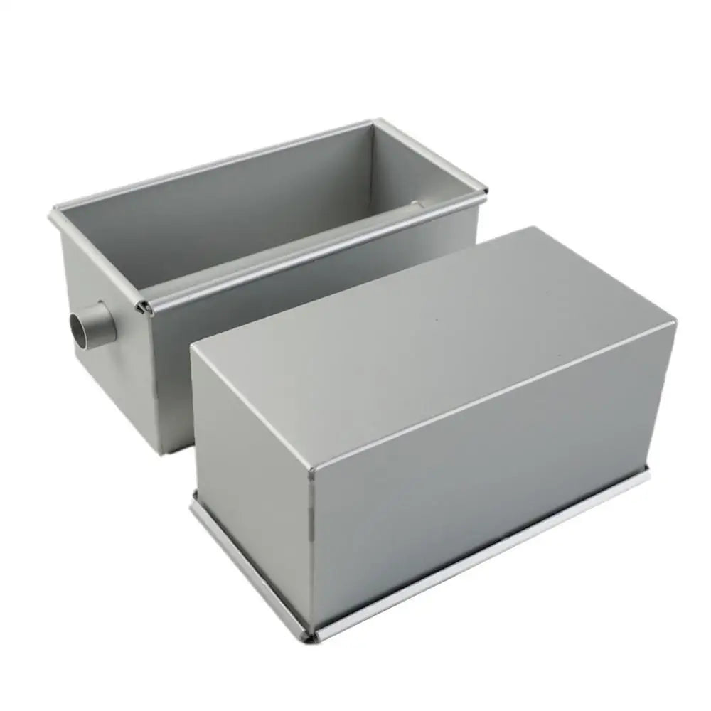 Moule à cake avec insert tubulaire – Aluminium 18 cm pour créations à motif creux